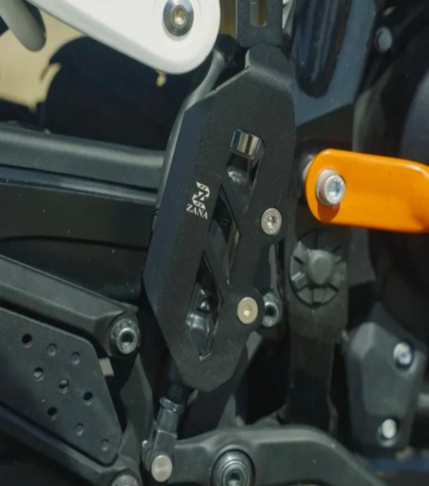 ALUMINIUM REAR MASTER CYLINDER GUARD BLACK FIT FOR KTM ADVENTURE 390 (2025)