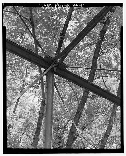 11. DETAIL VIEW SHOWING INSIDE CONNECTIONS AT TOP CHORD - Zoarville Station