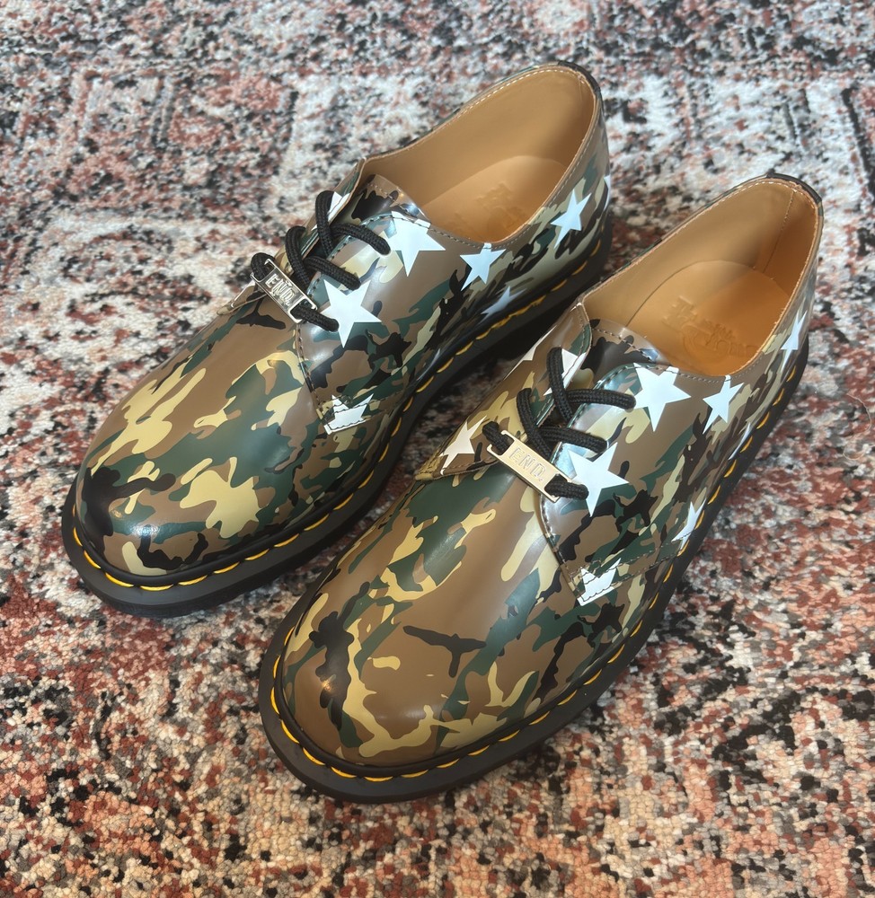 DR. MARTENS 1461 x SOPHNET x END. CLOTHING - MENS SIZE UK 8 - CAMO + STARS CW
