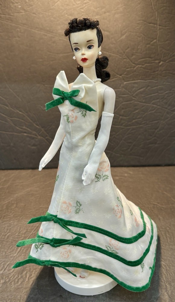 Vintage Barbie Clone Premier Togs #38 Green Velvet Ribbon Flocked Gown