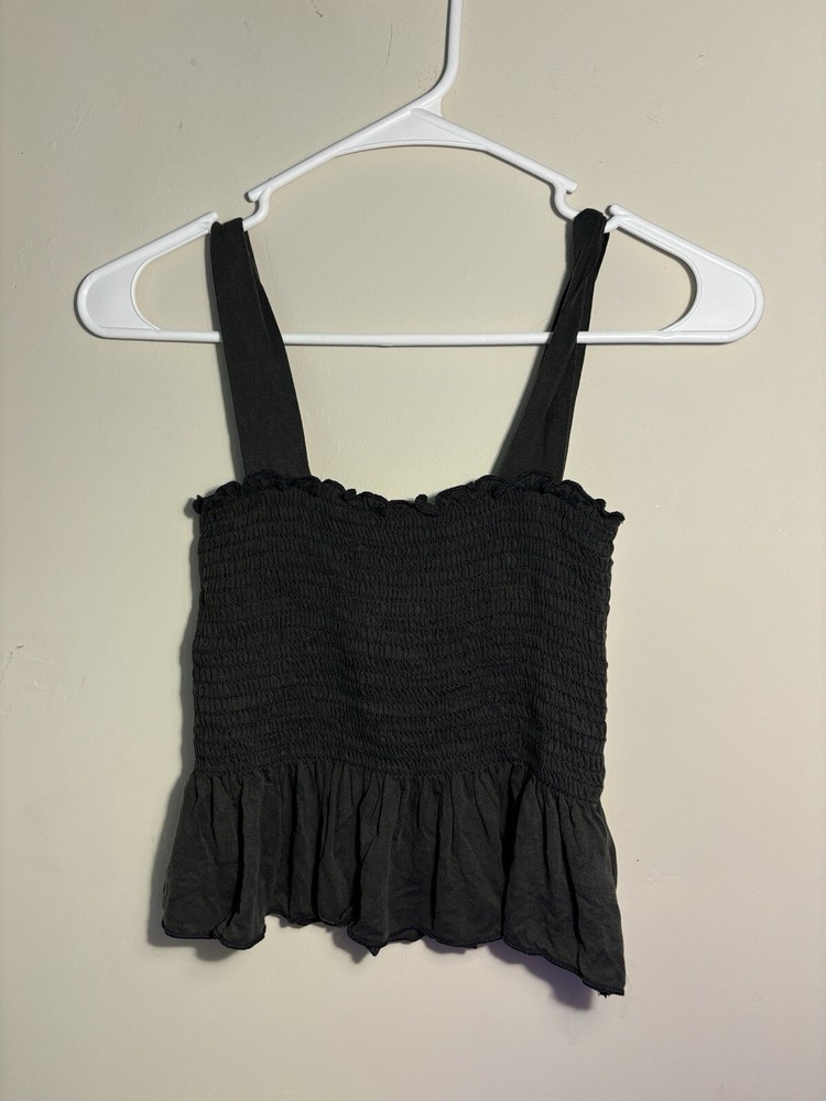 urban outfitters women’s grey ruffle top