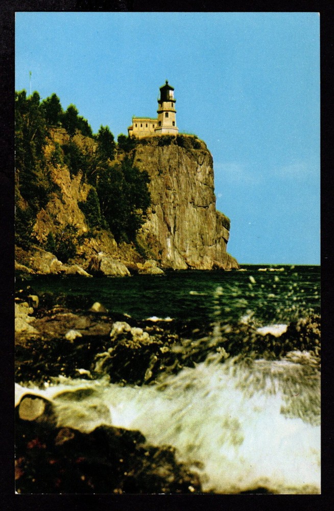 MINNESOTA Split Rock Lighthouse LAKE SUPERIOR Curteich 1952 Postcard