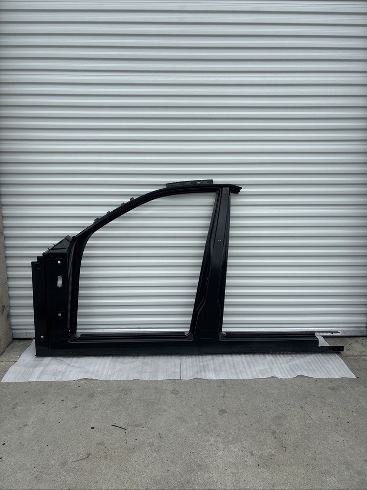New! Rolls Royce Body Panel Left A-Pillar and B-Pillar