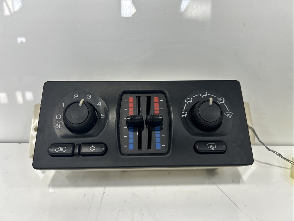 2003-2006 Chevy Silverado Tahoe Sierra Yukon Climate Control Unit 15136889 OEM