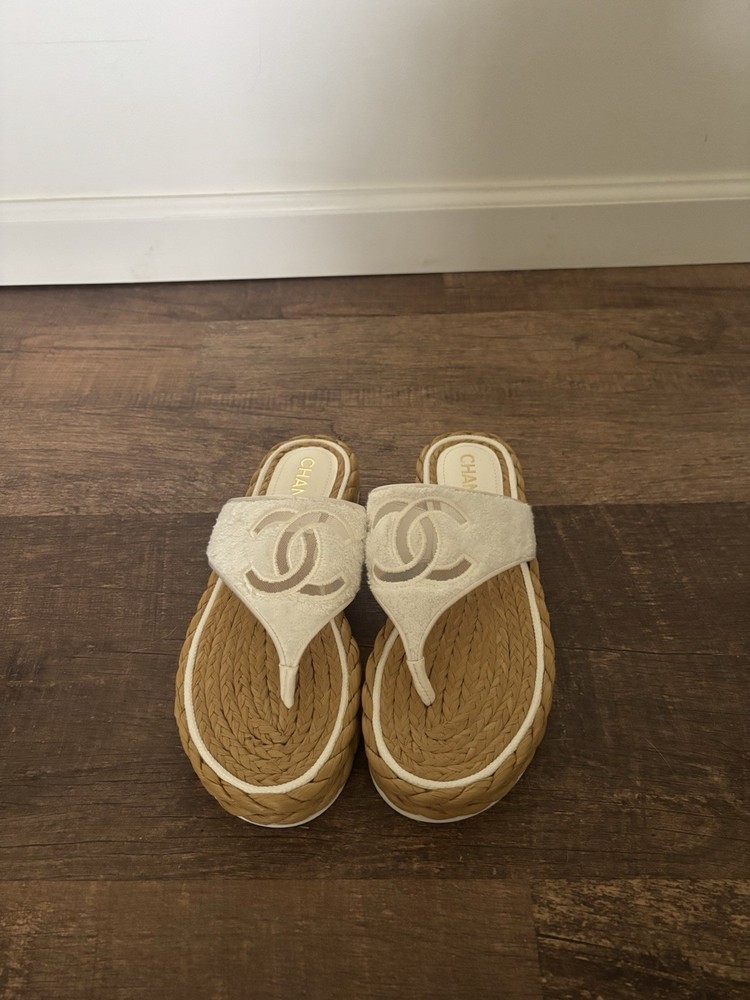 CHANEL White Terry Cloth Raffia CC Logo Thong Sandals Size 36