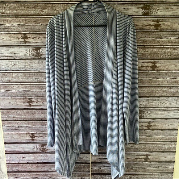 LL Bean Women's Open-Front Long-Sleeved Top Size L Reg Gray Blue Striped