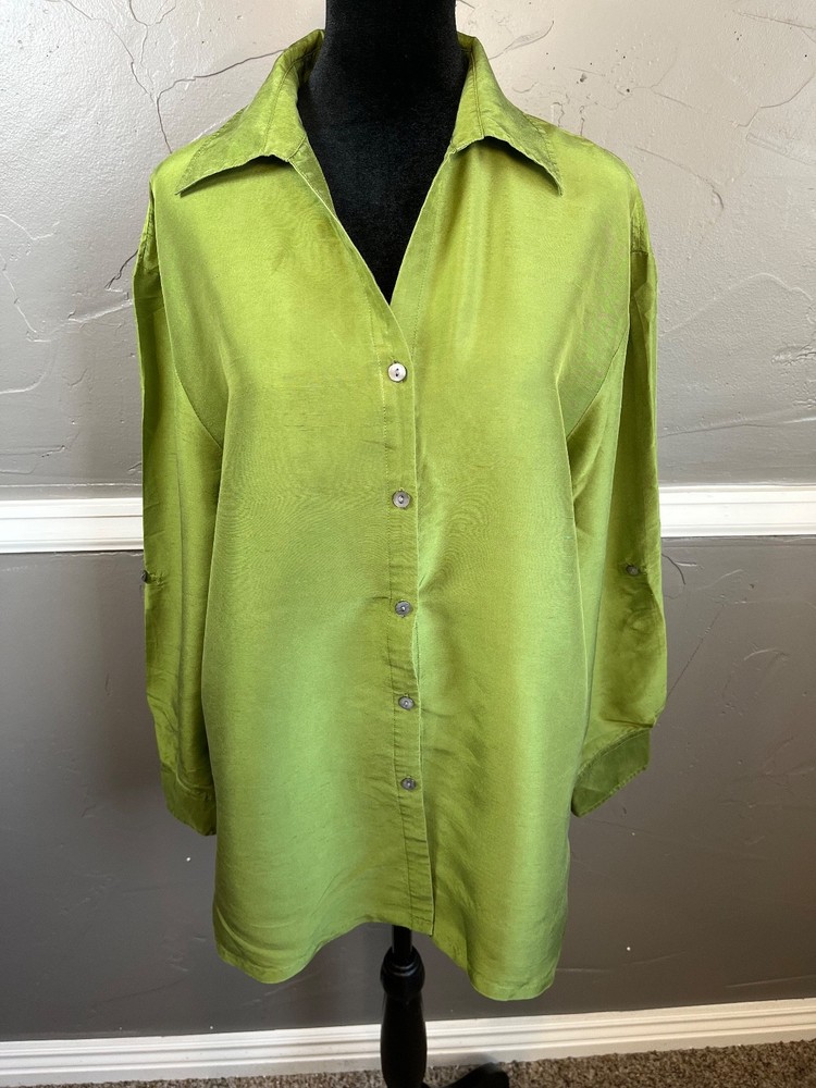 Silkland 100% Silk Top Women's Size M Green Long Sleeve Button Up