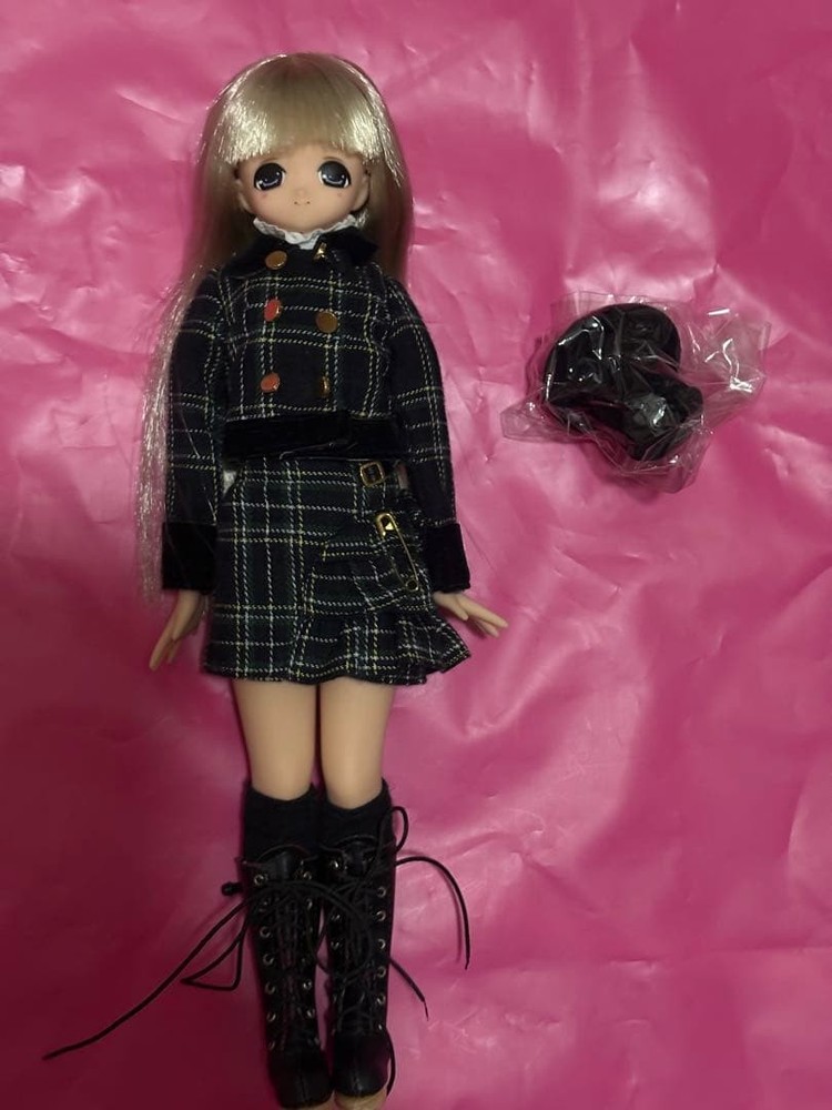 EX☆CUTE! SWEET PUNK GIRLS! Miu AZONE Pure Neemo Figure Unopened Hat