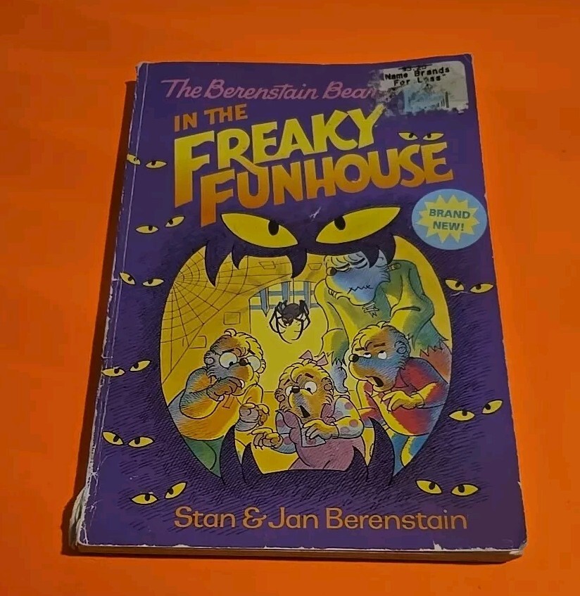 Berenstain Bears in the Freaky Funhouse by Jan and Stan Berenstain (1995, Paper)