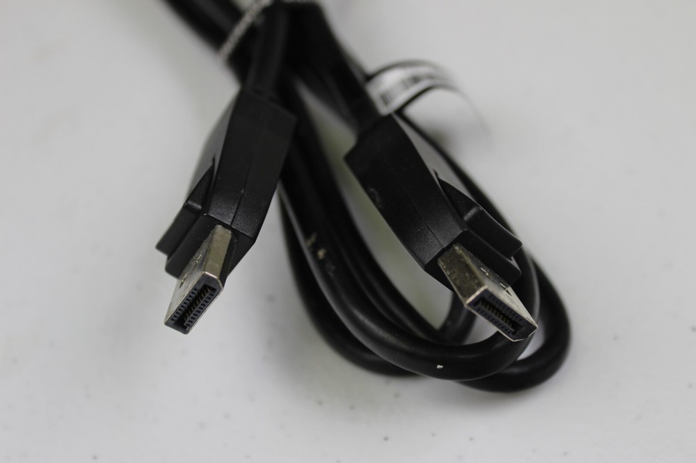 Samsung 4ft DisplayPort Cable for High-Speed Connectivity