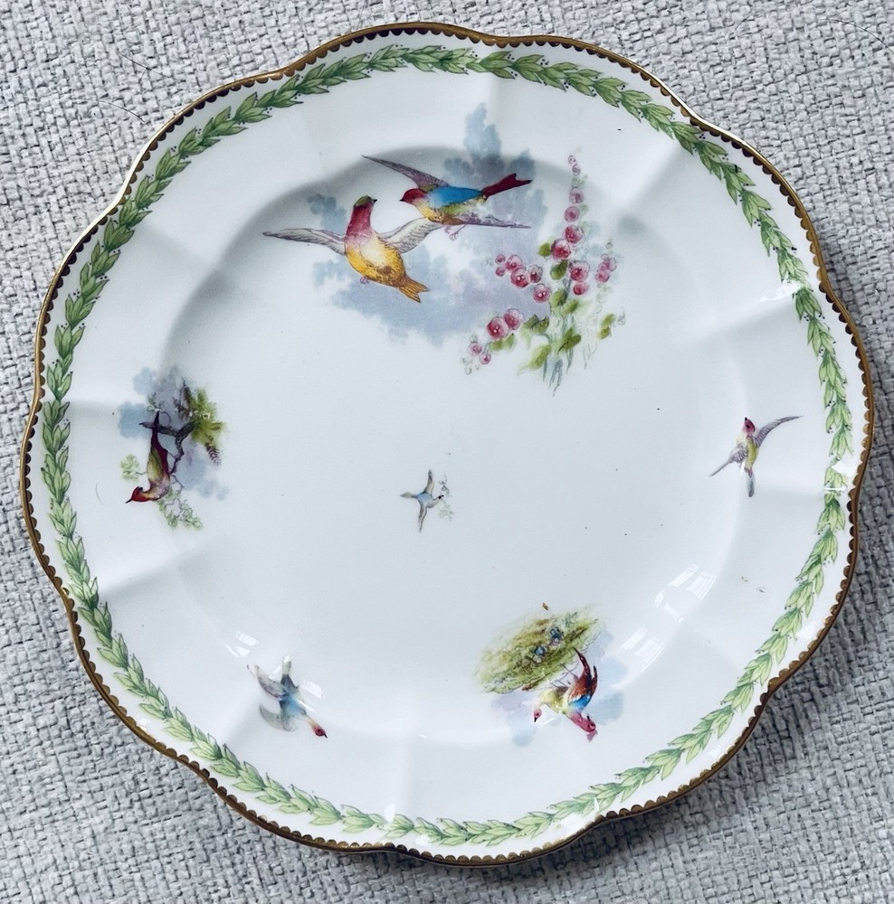 George Jones & Sons Crescent China Co. England 7 1/4” Hand Painted Birds Plate