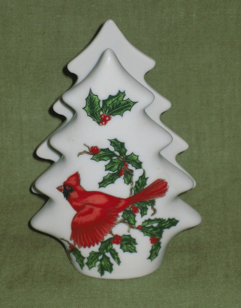 LEFTON CARDINAL & HOLLY CHRISTMAS TREE SHAPED NAPKIN HOLDER WITH LABEL #1206