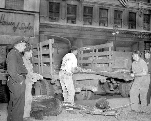 Mitchell bomber plane crashes into Empire State Building Pieces wh .. Old Photo