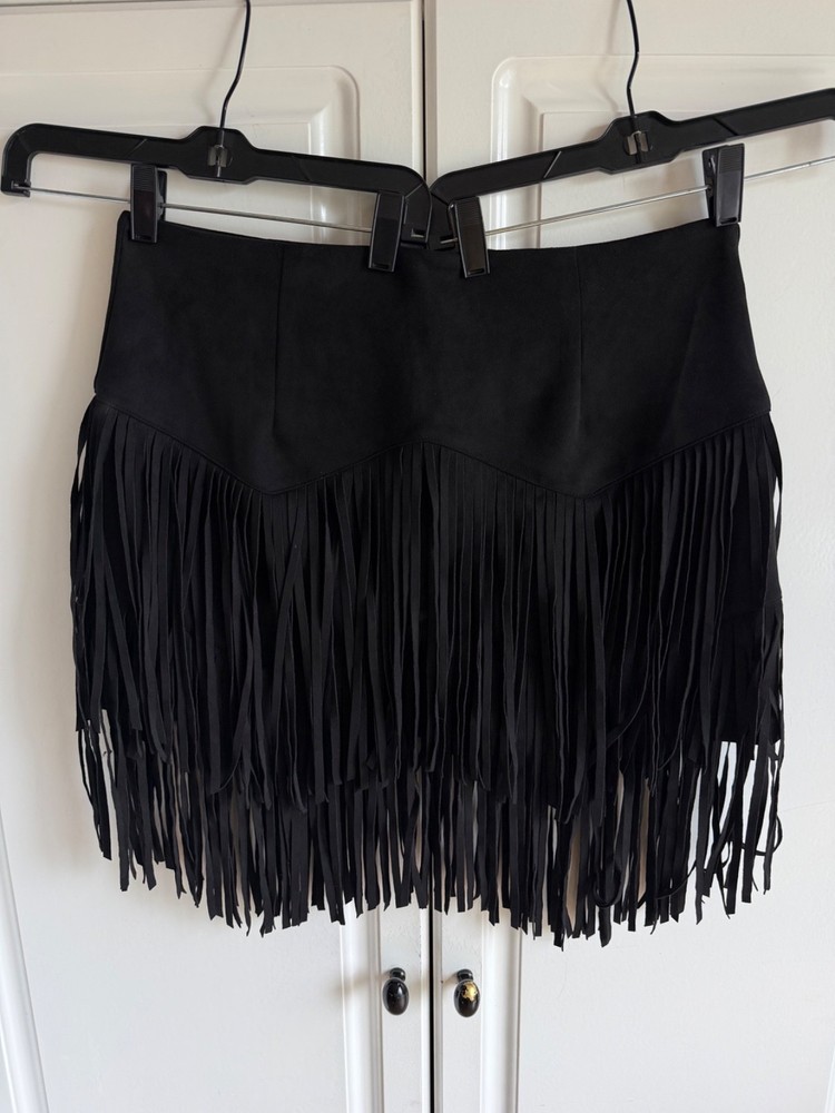 New Lucky and Blessed Women’s Suede Mini Tiered Fringe Skirt size Large Black