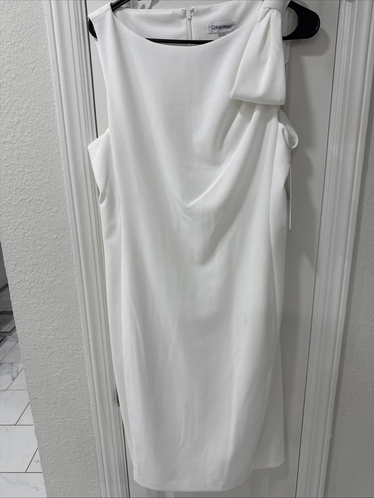 Calvin Klein Women's Sleeveless Sheath Dress White, Knee Length. Size 12.