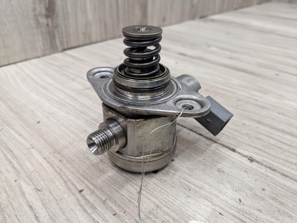 10-14 OEM BMW E70 F02 F10 F12 X5 X5M Engine N63 S63 HPFP High Pressure Fuel Pump