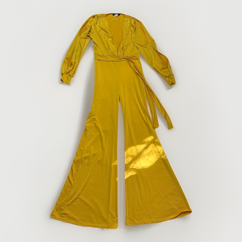 Cameo Women Size L Jumpsuit Elegant Yellow Satin Long Sleeve Bellbottom Pant Cut