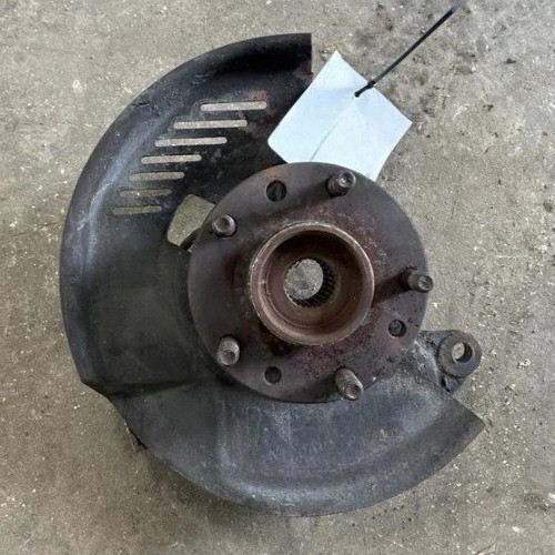 1997-2005 Chevy S10 Blazer/Jimmy Passenger Right Front Spindle Knuckle Oem