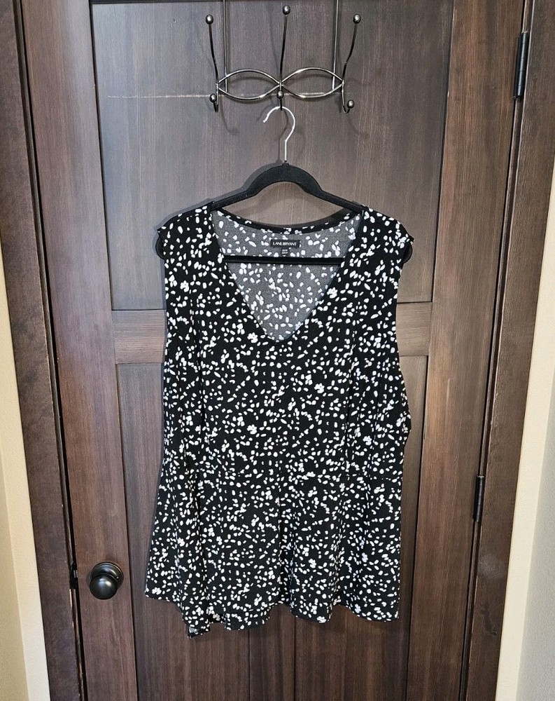 EUC Women's Plus Black & White Stretch Jersey Knit Blouse Tank Top Size 4X 26/28