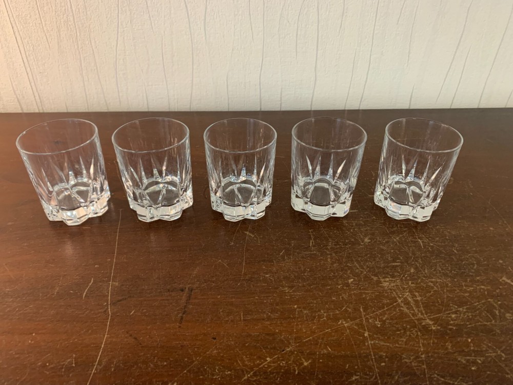 Lot Of 5 Crystal Liqueur Or Port Glasses (Price Of The Lot)