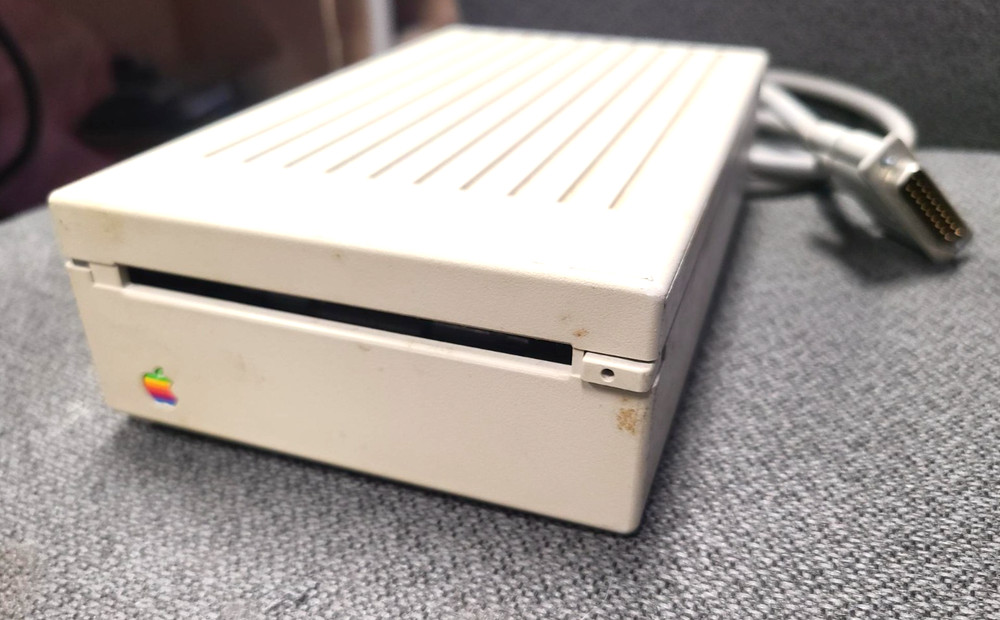 Apple 3.5 Drive External Floppy Disk Drive A9M0106 Vintage 1988