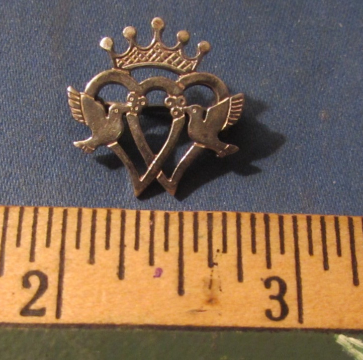 Vintage Scotland Sterling Silver Brooch Pin Entwined Hearts Love Birds Crown