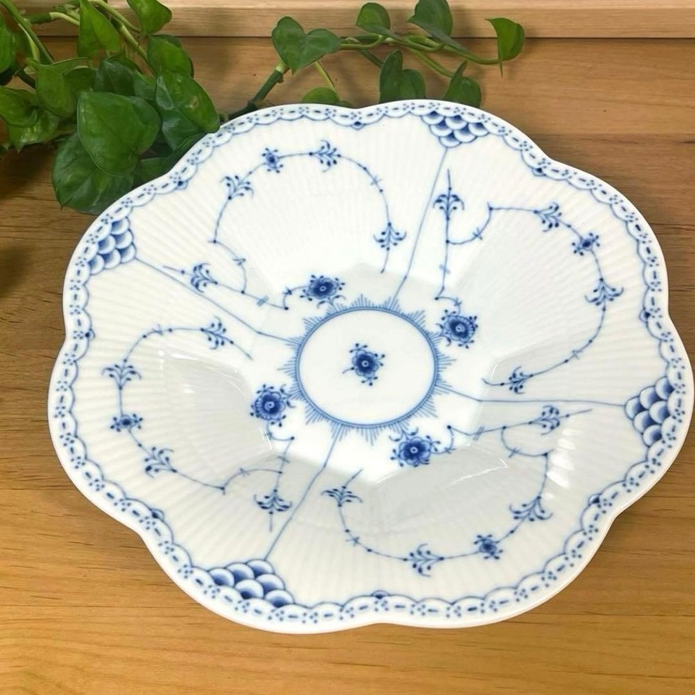 Royal Copenhagen Blue Fluted Half Lace Petal Bowl Used