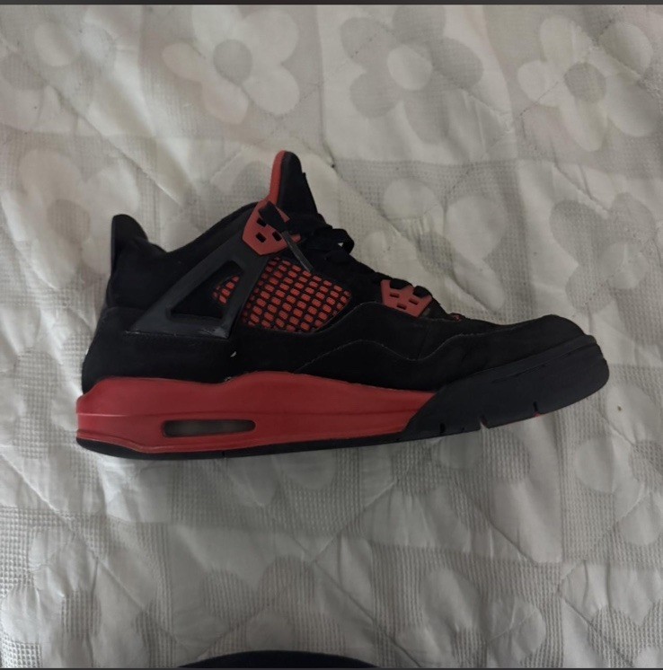 Jordan Air Jordan 4 Red Thunder Men's Mid Top Black Red Athletic Sneakers