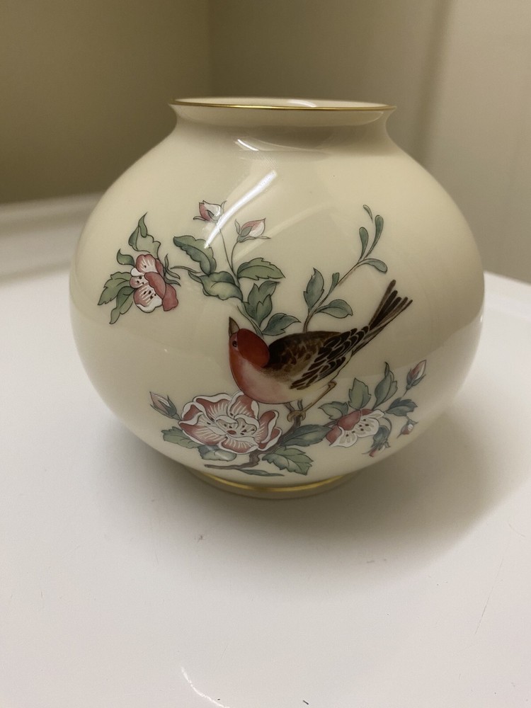 Lenox SERENADE Round Vase  Flowers Bird Gold Trim Perfect Condition