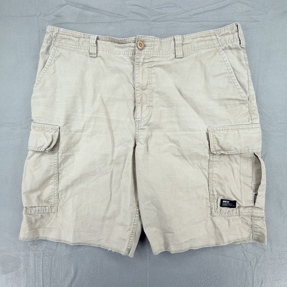 Nike SB Shorts Mens 36 Beige Cargo Pocket Ripstop Skateboarding Punk Grunge