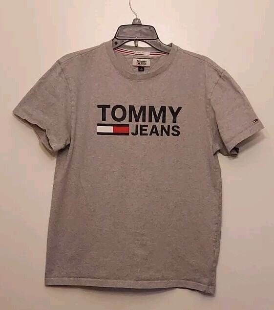 Tommy Jeans Grey Spellout Logo Graphic T-Shirt for Men Medium Size Pullover