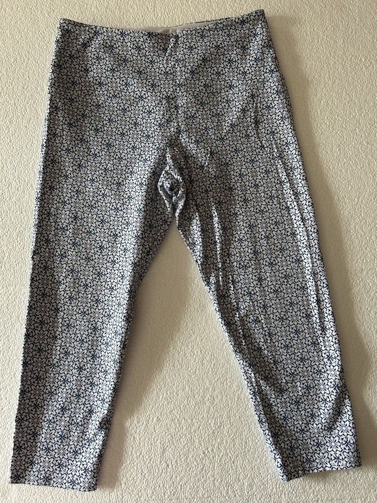 Suave Capri Leggings Size Small Yoga Pant W Tummy Control Blue & White Floral