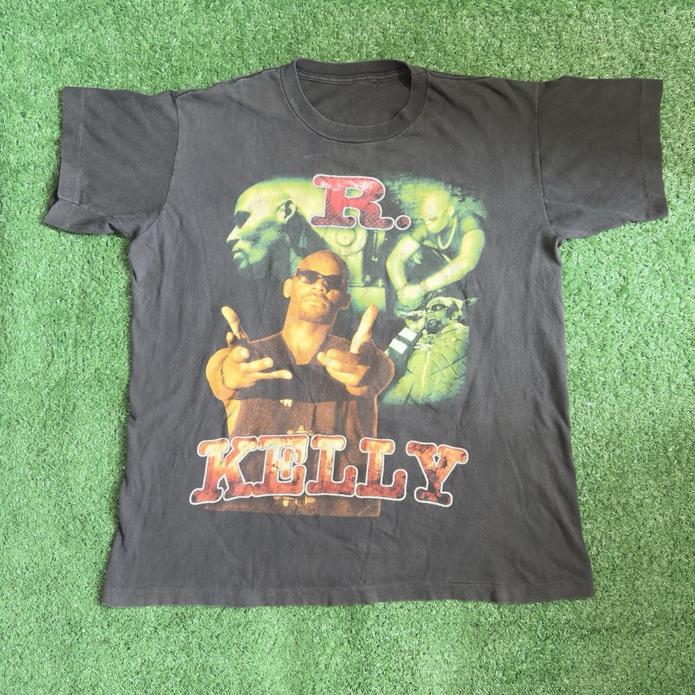Vintage 90’s R. Kelly “ I Believe I Can Fly” Rap Tee Shirt