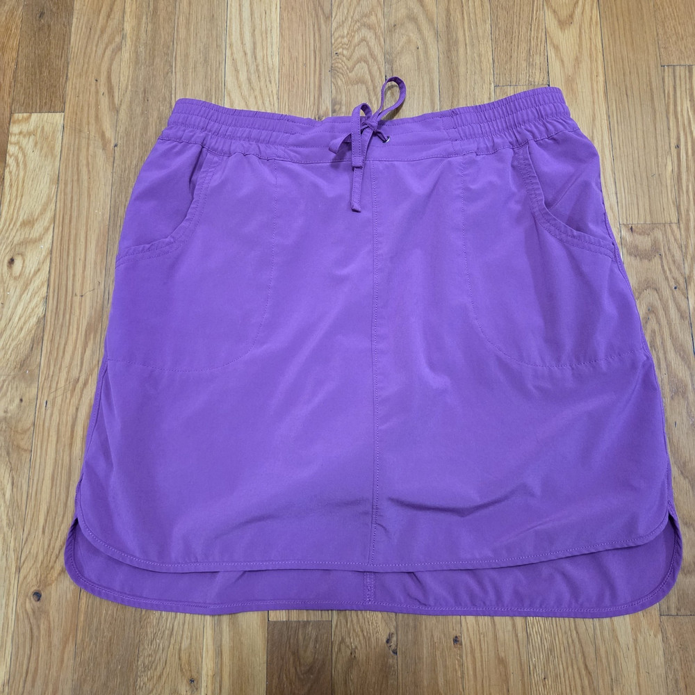 Duluth Trading Company Women's Ultralite Performance Skort Activewear Purple M