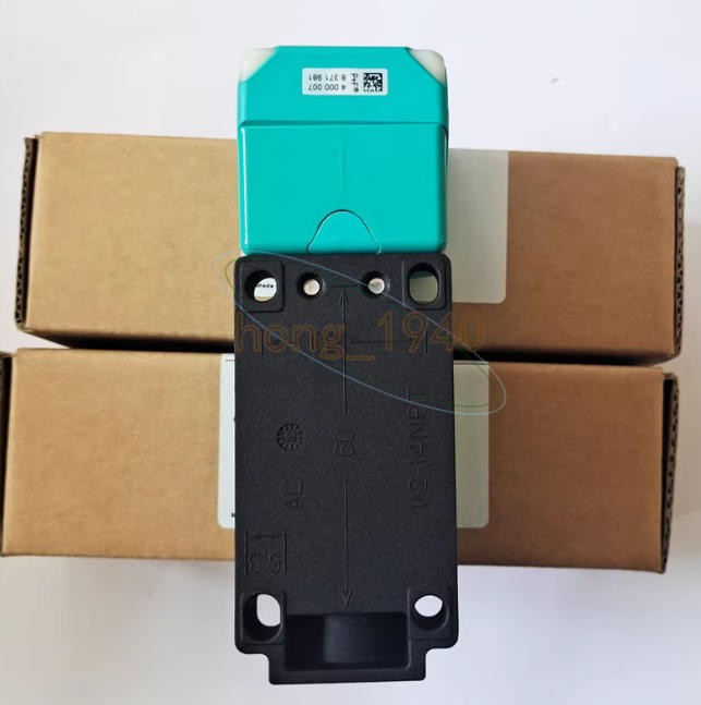 1PCS Pepperl+Fuchs NBB15-U4-A2 inductance proximity switch sensor New