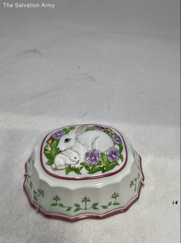 Franklin Mint Le Cordon Bleu 1986 Bunny Rabbit Butterflies Wall Mount Jelly Mold