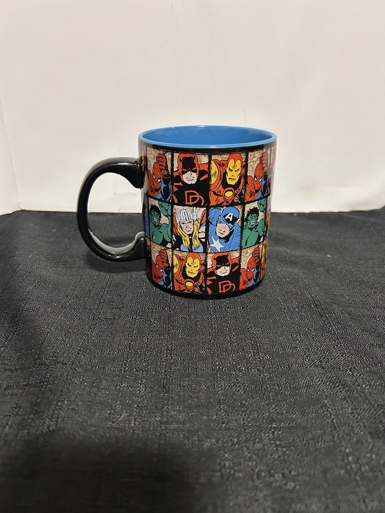Marvel Comics Ceramic Coffee Mug 20 oz Superheroes Microwave Dishwasher Safe