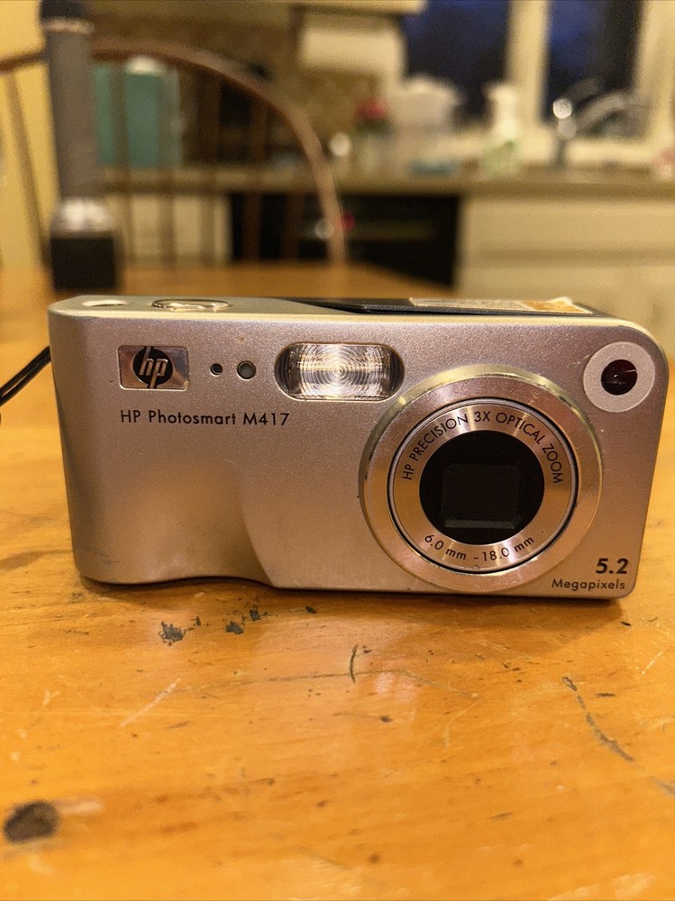 HP Photosmart M417 Digital Camera PC1184 5.2MP w/ 2GB Memory Card- WORKS-EUC