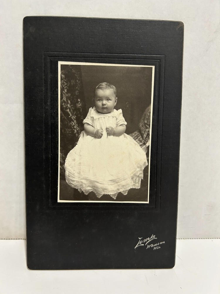 Cabinet Card Photo Infant Child Baby Late 1800s Lake Charles LA Christening Gown
