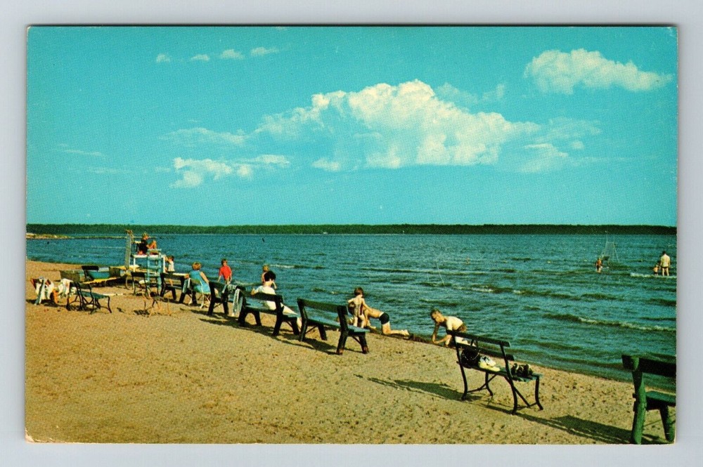 Gladstone MI-Michigan, Bathing Beach, Scenic Ocean View, Vintage Postcard