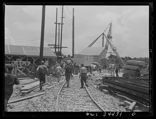 Photo:1930s Construction Workers Railway Crane Site Railroad Tracks