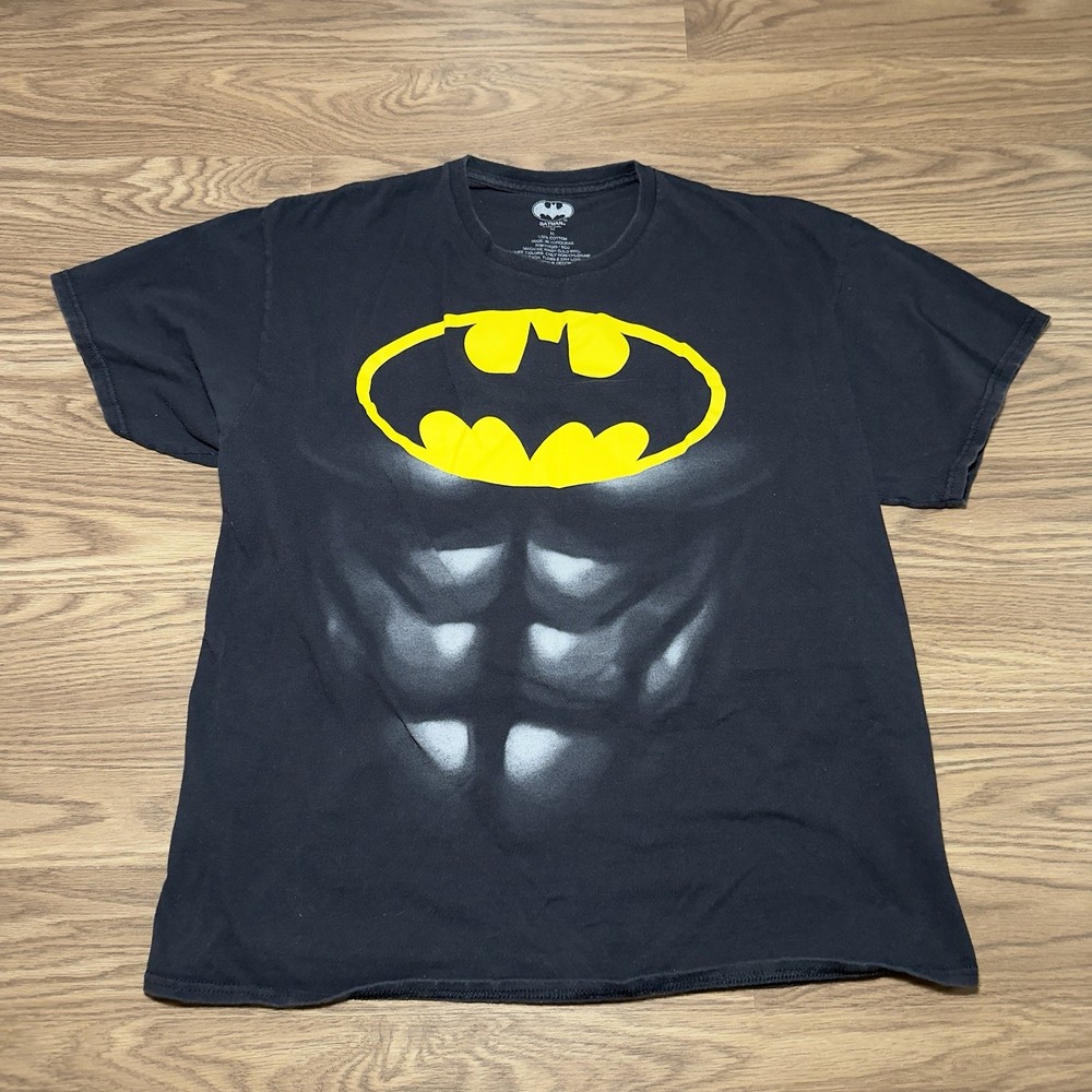 Batman Graphic T Shirt Abs Size XL DC Comics