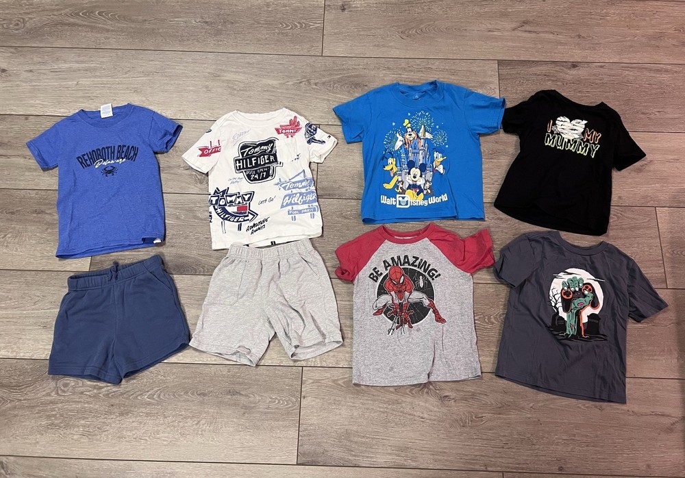 Boys Lot of 5 5T Shirts and 2 4T Shorts Assorted Colors and Brands Pre-Owned