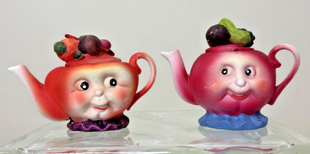 Vintage Set Of 2 Anthropomorphic  Ceramic Miniature Tea Pot Shaped Lidded Figure