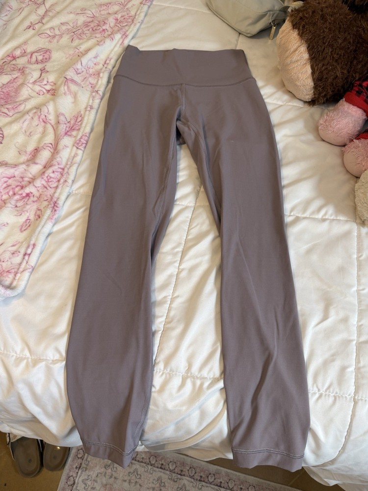 Lululemon Women's Capri Leggings Size 4 Purplish Grey