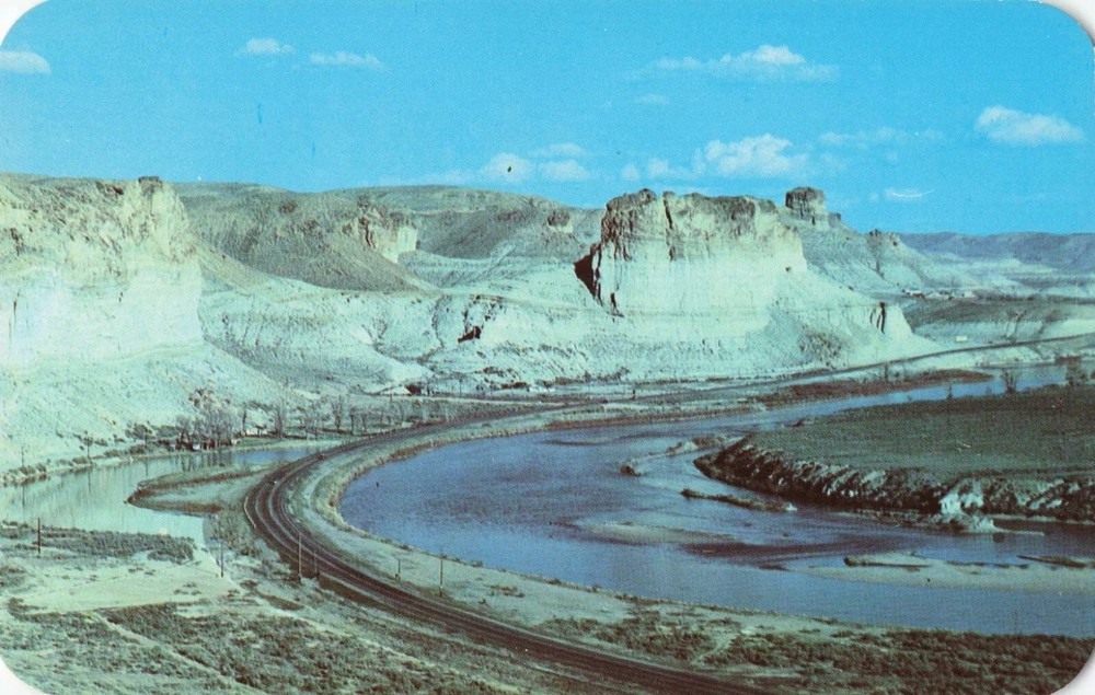 Green River Hwy US 30, the Palisades, Toll Gate, Castle Rock Wyoming WY Postcard