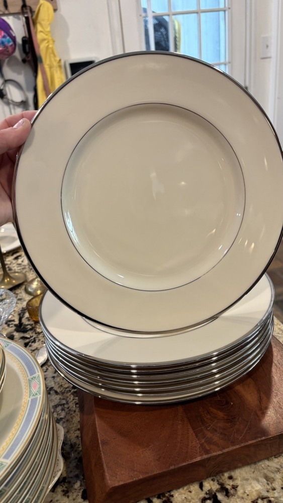 Lenox Montclair Platinum Trim Dinner Plate 10 5/8” Beautiful