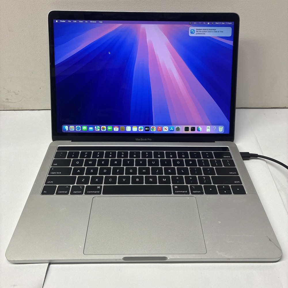 Apple MacBook Pro 13-inch (Model A1989) – FOR PARTS / REPAIR