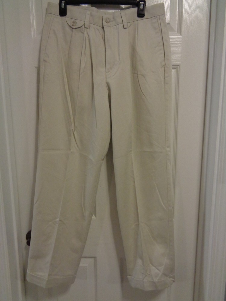 MEN'S DOCKERS khaki INDIVIDUAL FIT PLEATED pants, 33 x 30