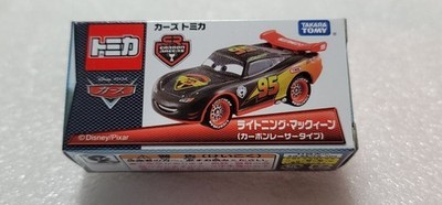 Takara Tomy Tomica Lightning McQueen Cars Carbon Racer